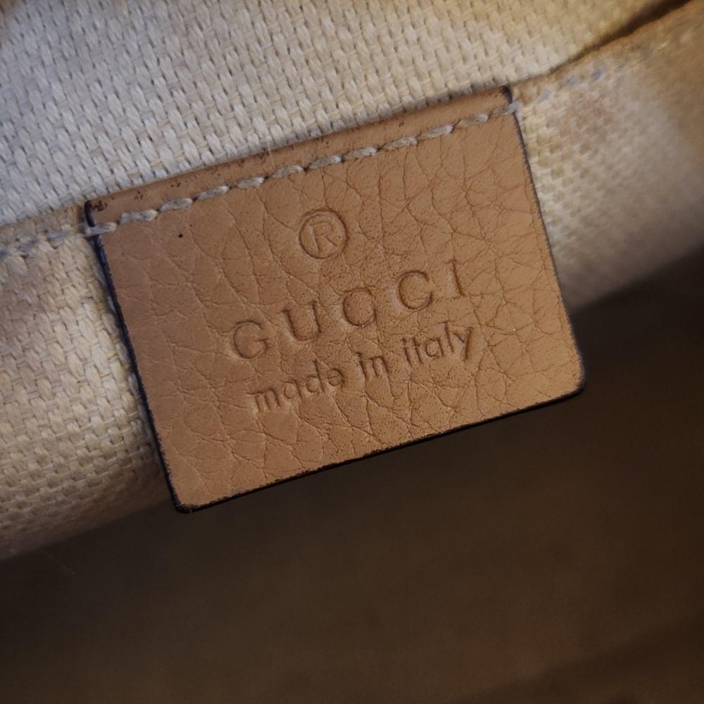 Gucci Interlocking Soho Disco Crossbody Bag - Picture 10 of 12